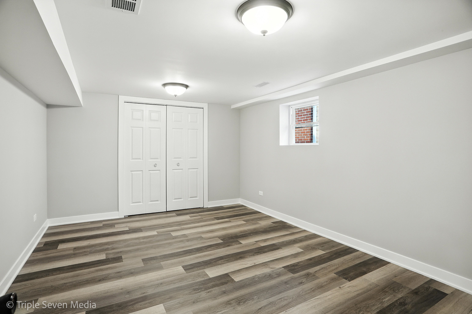8117 S Richmond Street, Chicago, IL 60652