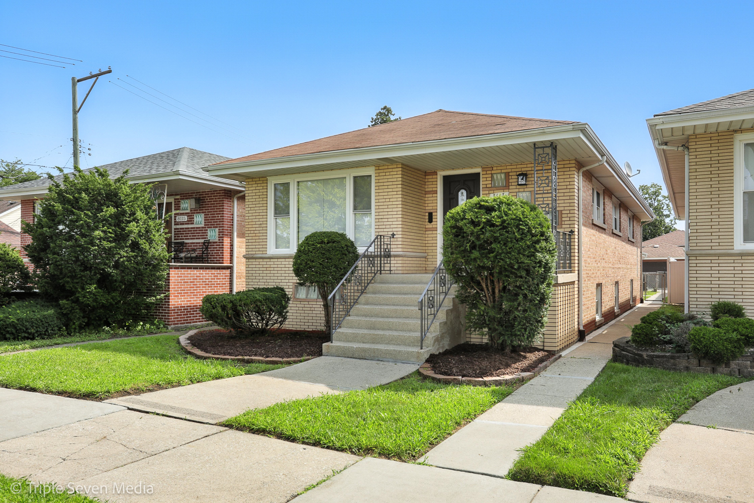 8117 S Richmond Street, Chicago, IL 60652