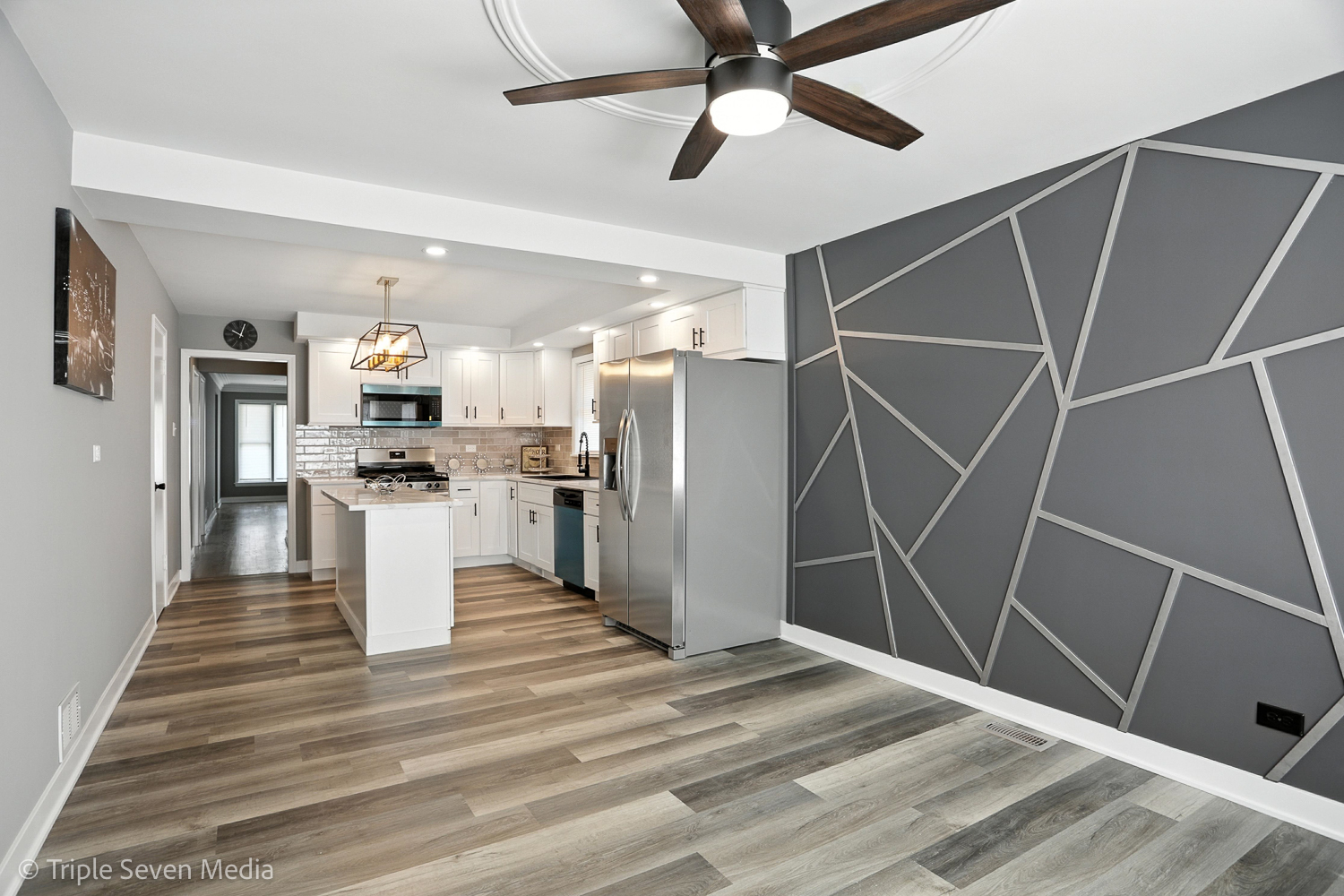 8117 S Richmond Street, Chicago, IL 60652