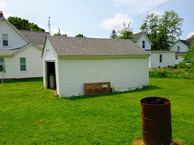 116 1st Street, Bradford, IL 61421