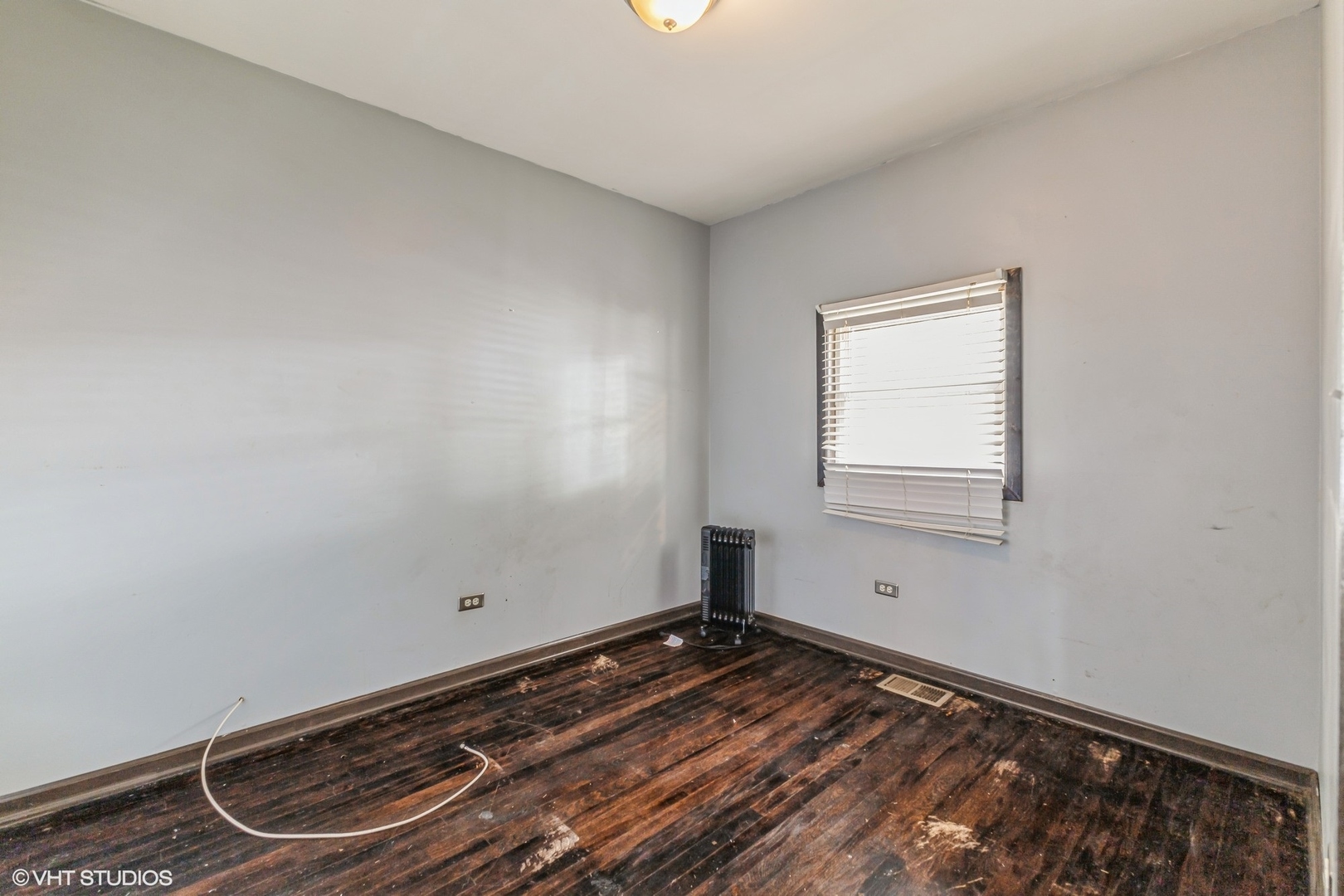10052 S Lafayette Avenue, Chicago, IL 60628