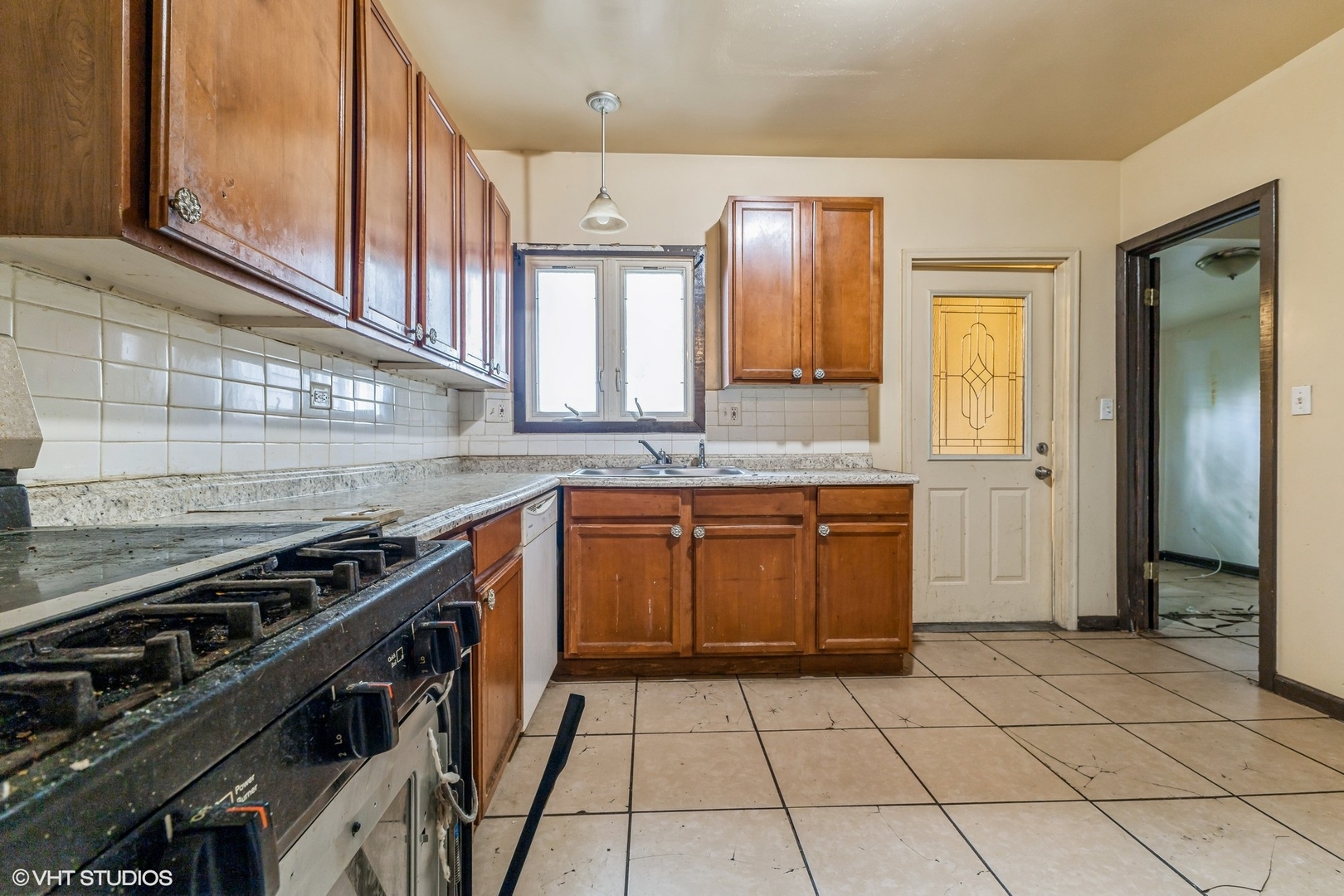 10052 S Lafayette Avenue, Chicago, IL 60628