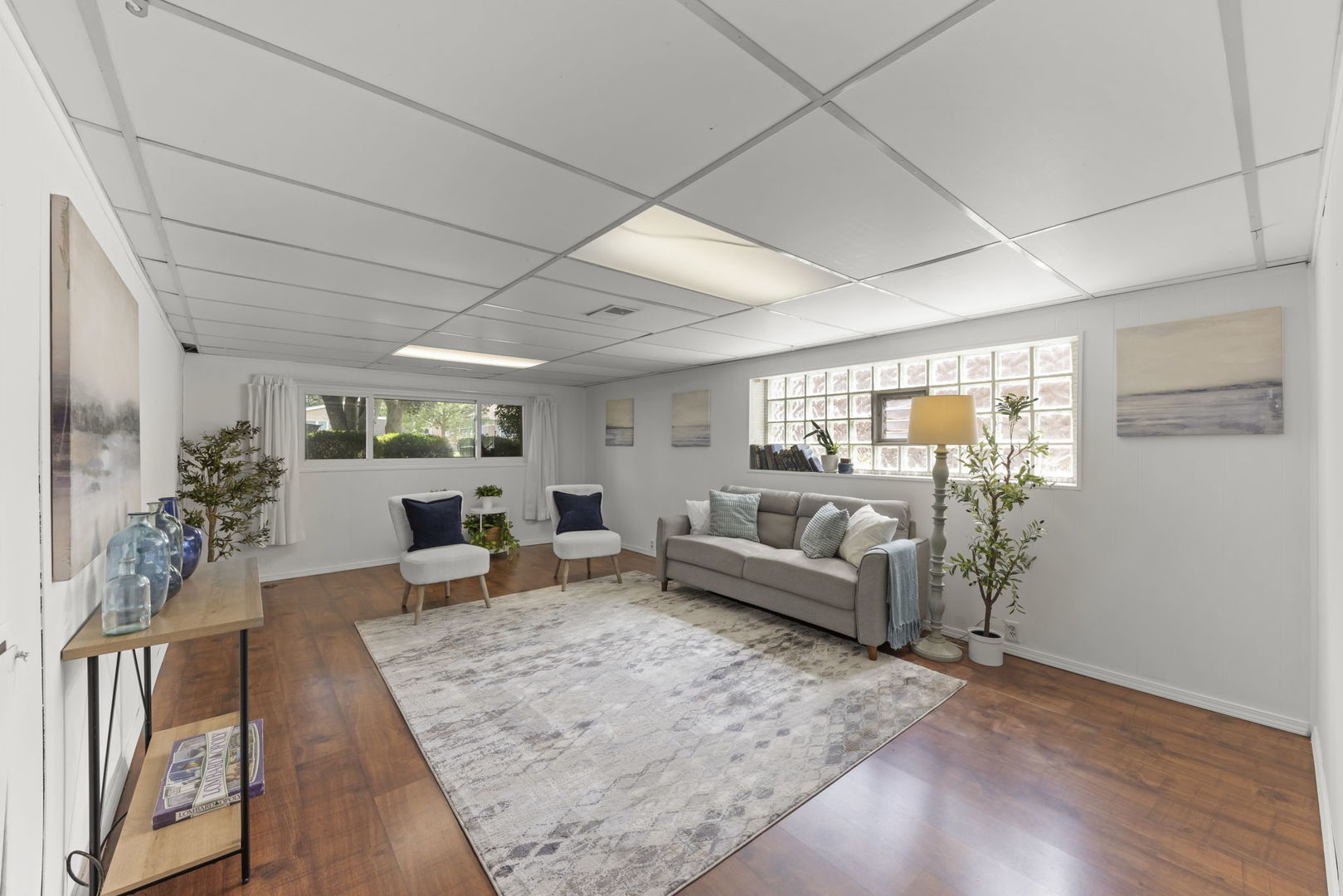 332 N Stewart Avenue, Lombard, IL 60148