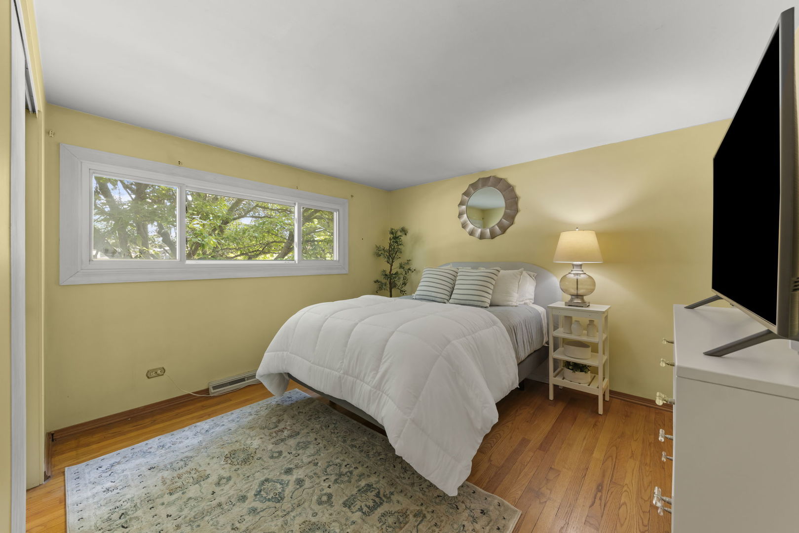 332 N Stewart Avenue, Lombard, IL 60148