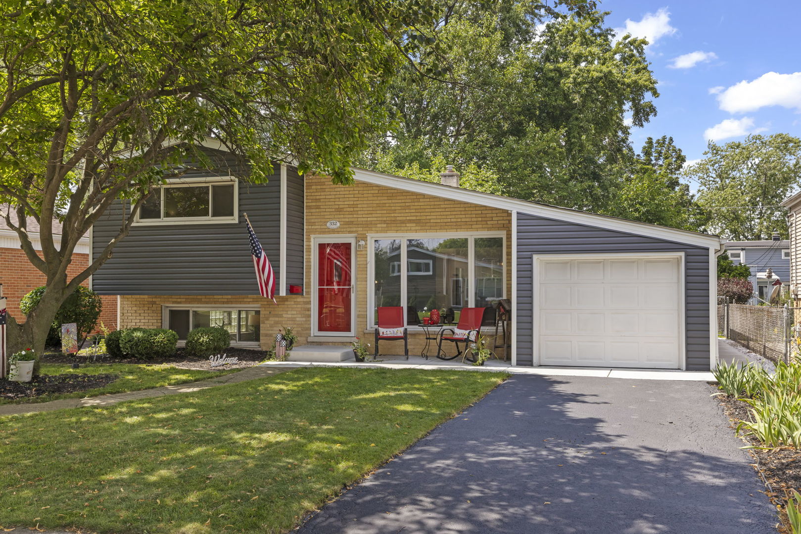 332 N Stewart Avenue, Lombard, IL 60148