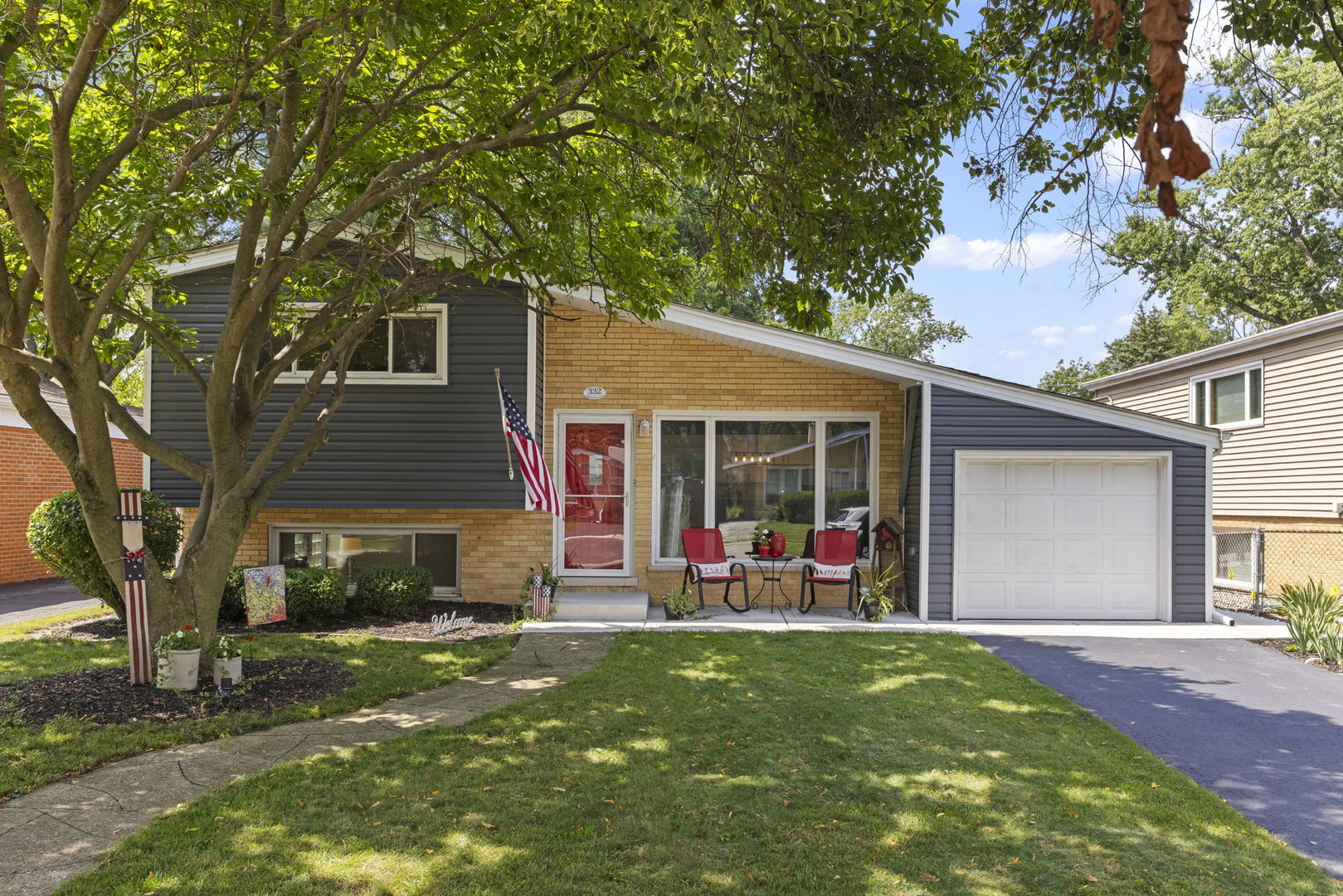 332 N Stewart Avenue, Lombard, IL 60148