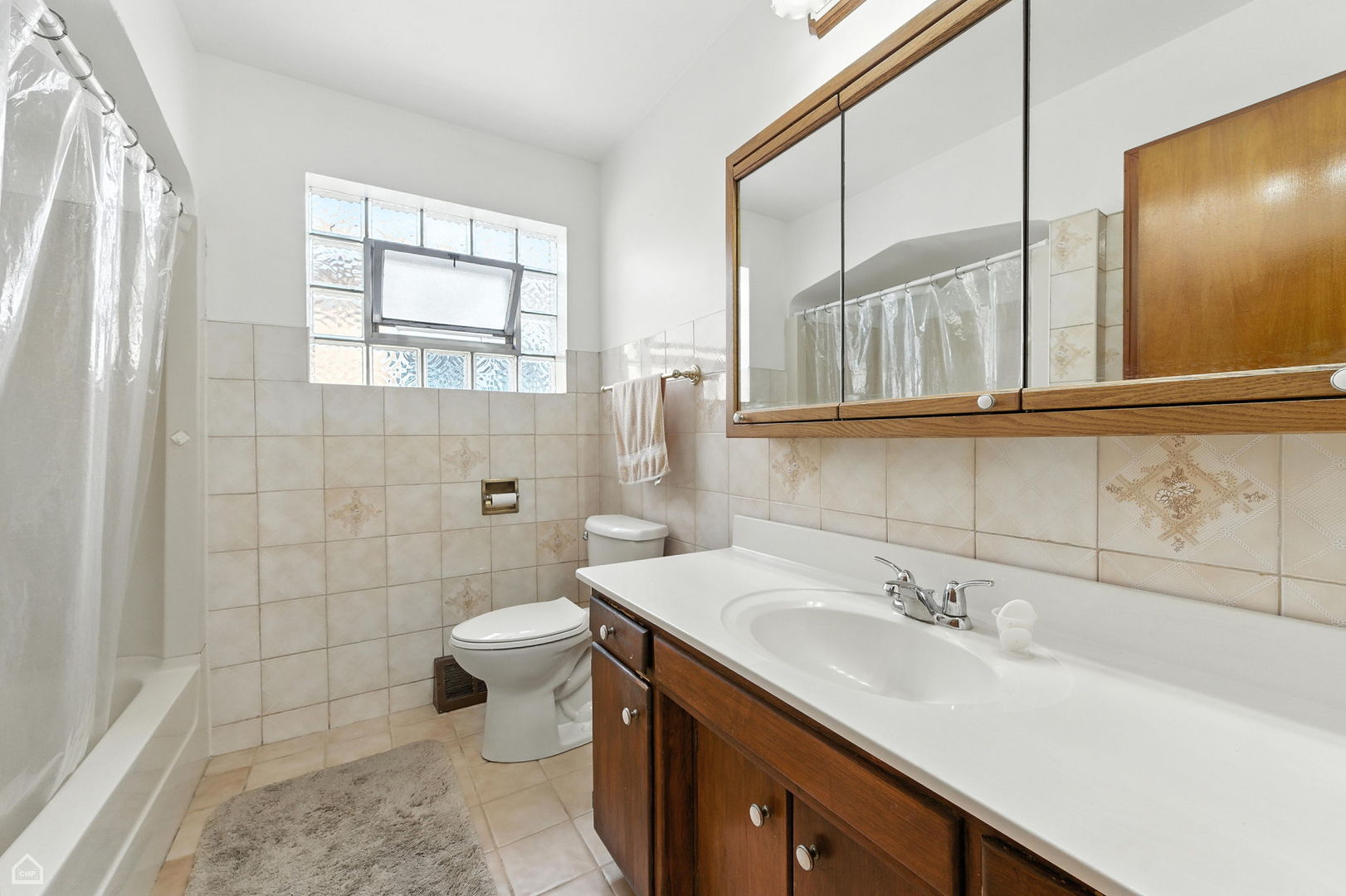 6621 S Kilbourn Avenue, Chicago, IL 60629
