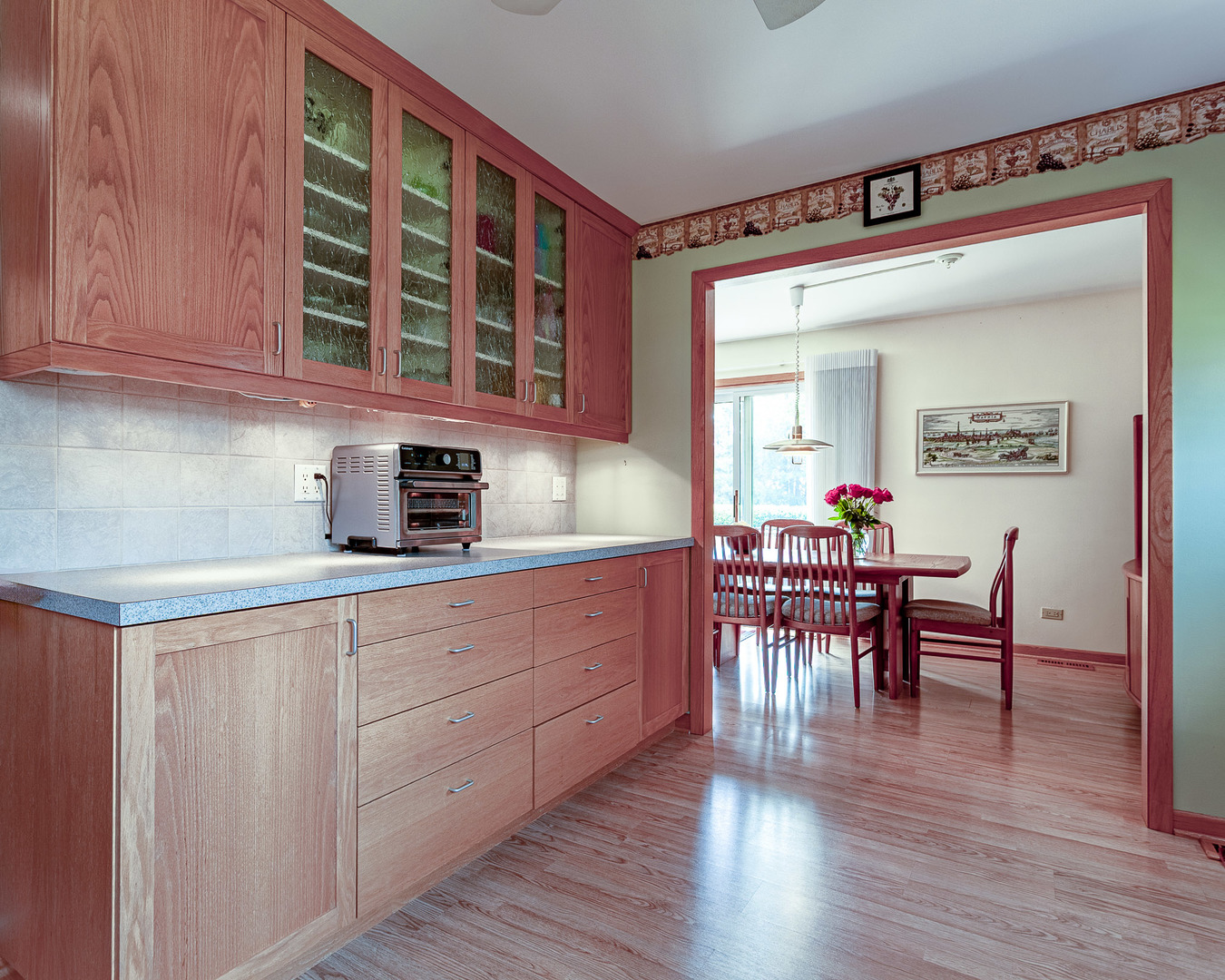 217 Edgeware Road, Elk Grove Village, IL 60007
