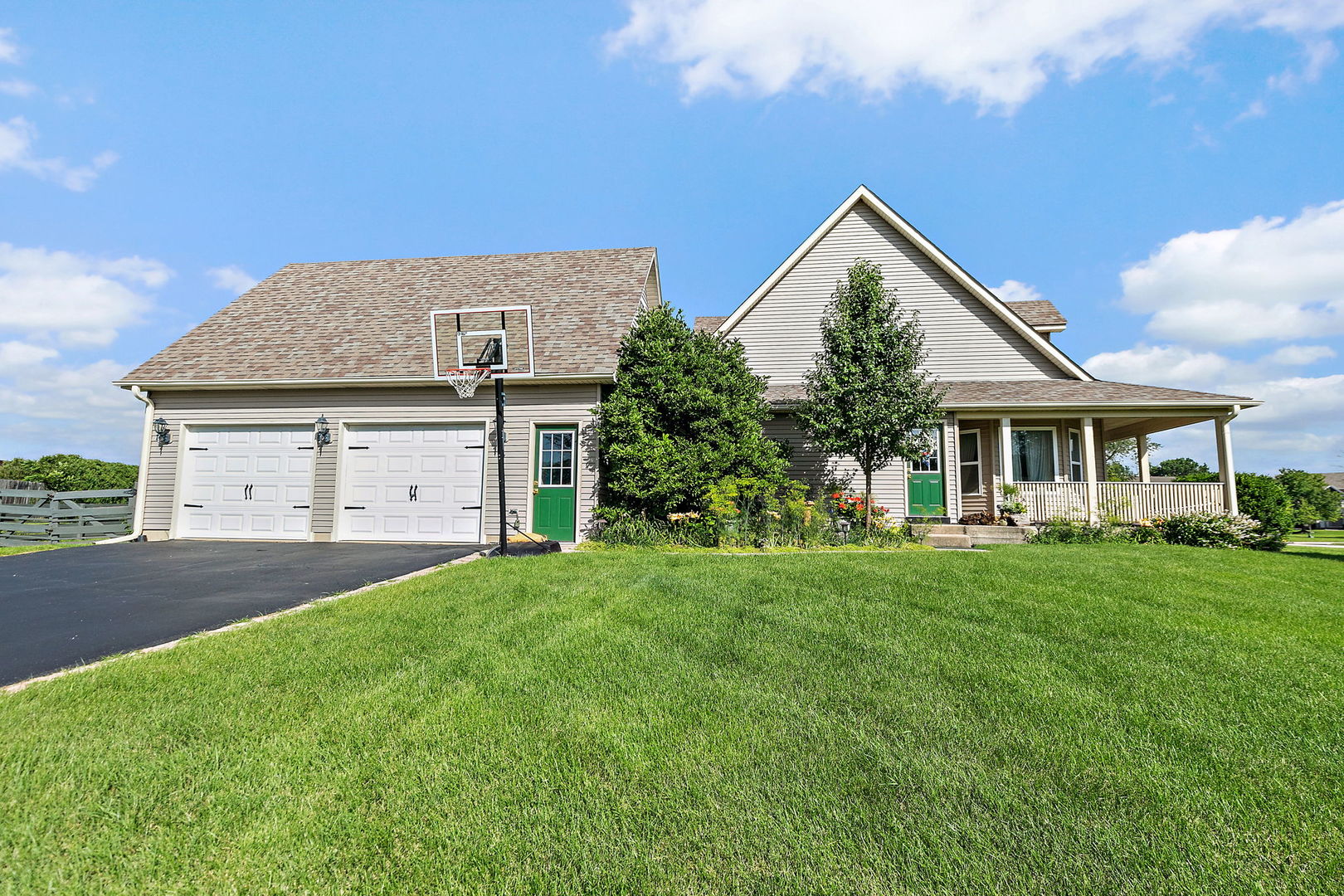 120 Jack Dylan Drive, Hampshire, IL 60140