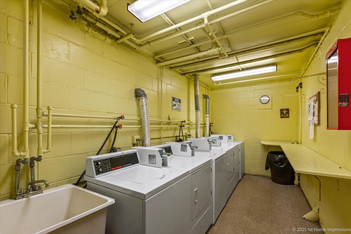 10210 Washington Avenue #106, Oak Lawn, IL 60453