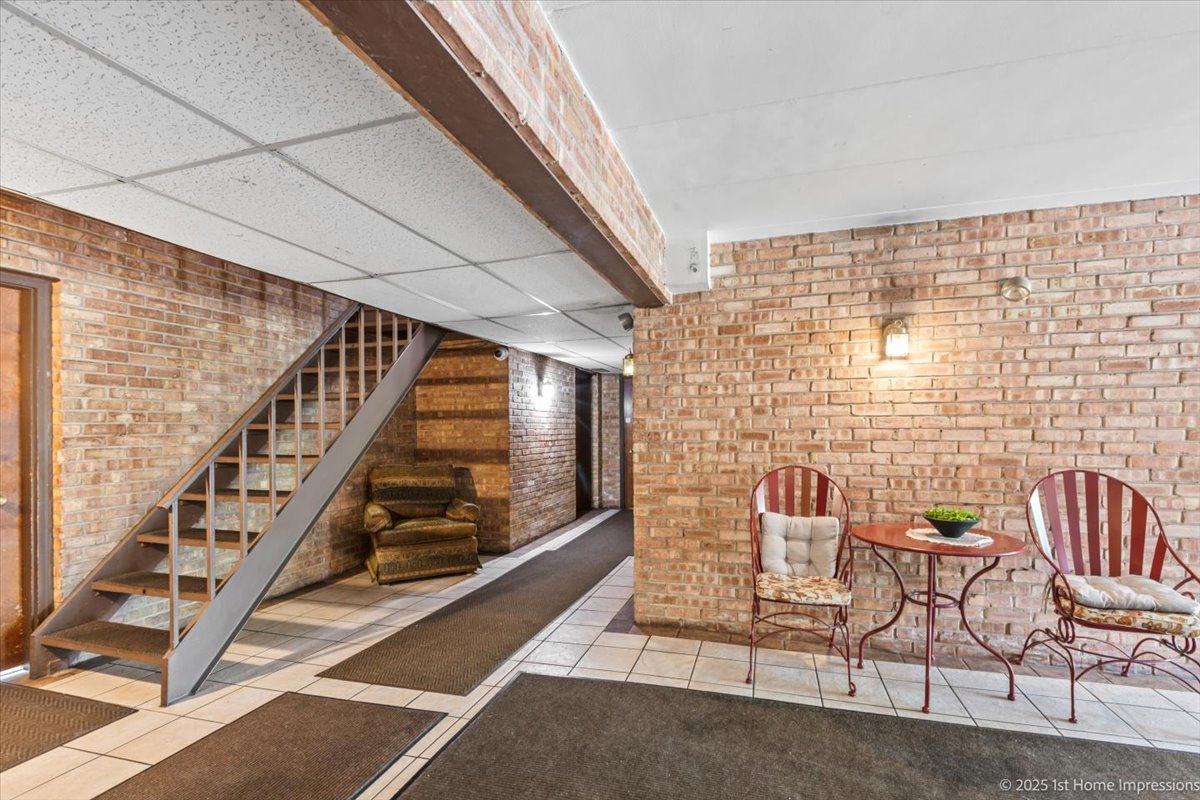 10210 Washington Avenue #106, Oak Lawn, IL 60453