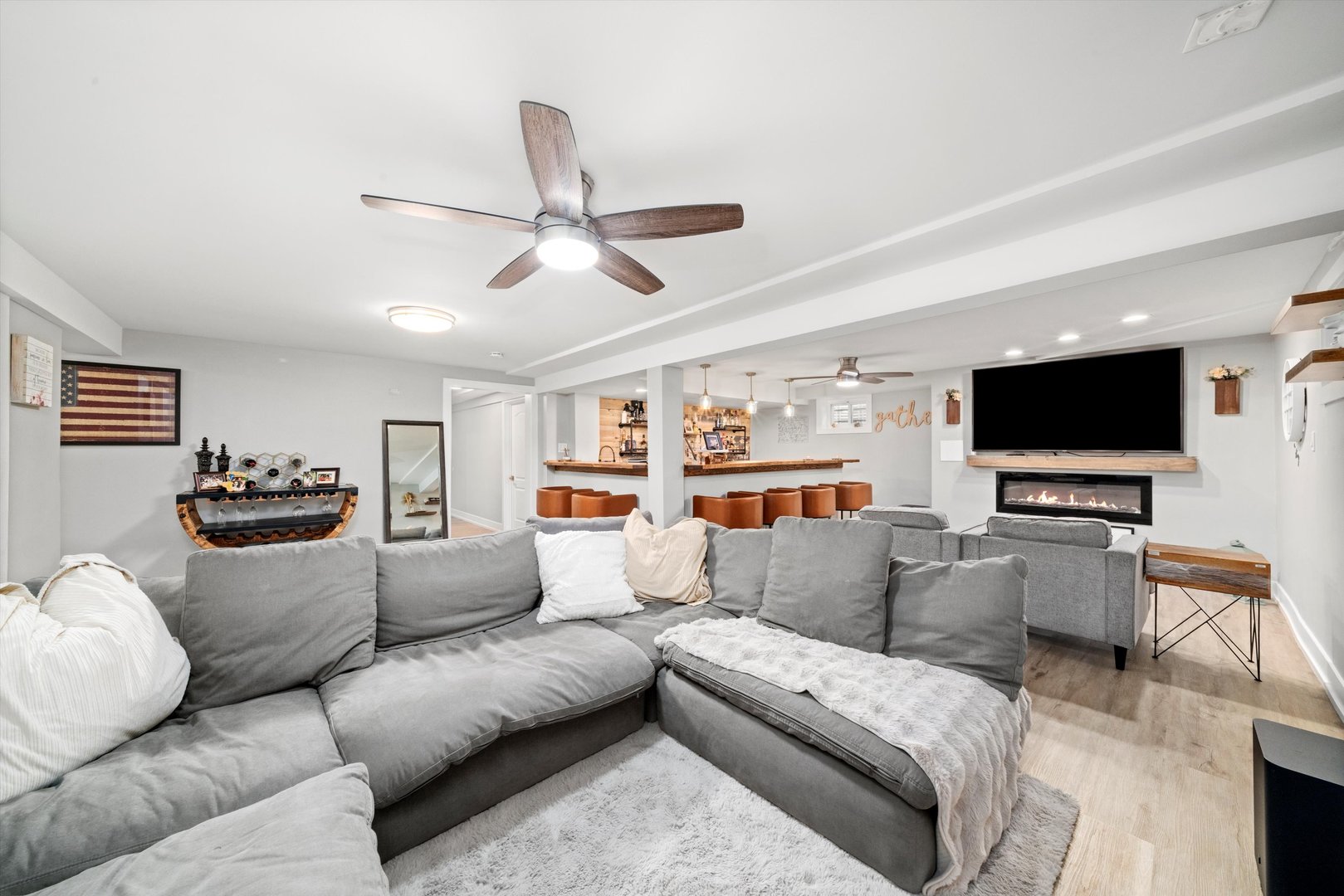 8830 Mobile Avenue #101, Oak Lawn, IL 60453