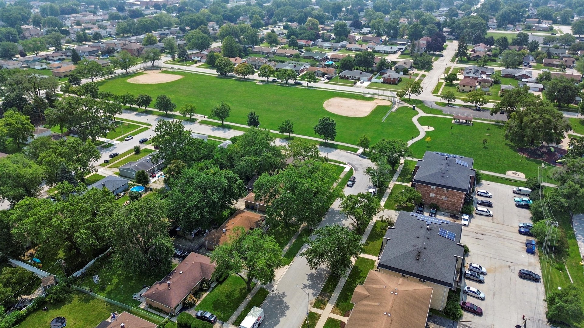 8830 Mobile Avenue #101, Oak Lawn, IL 60453