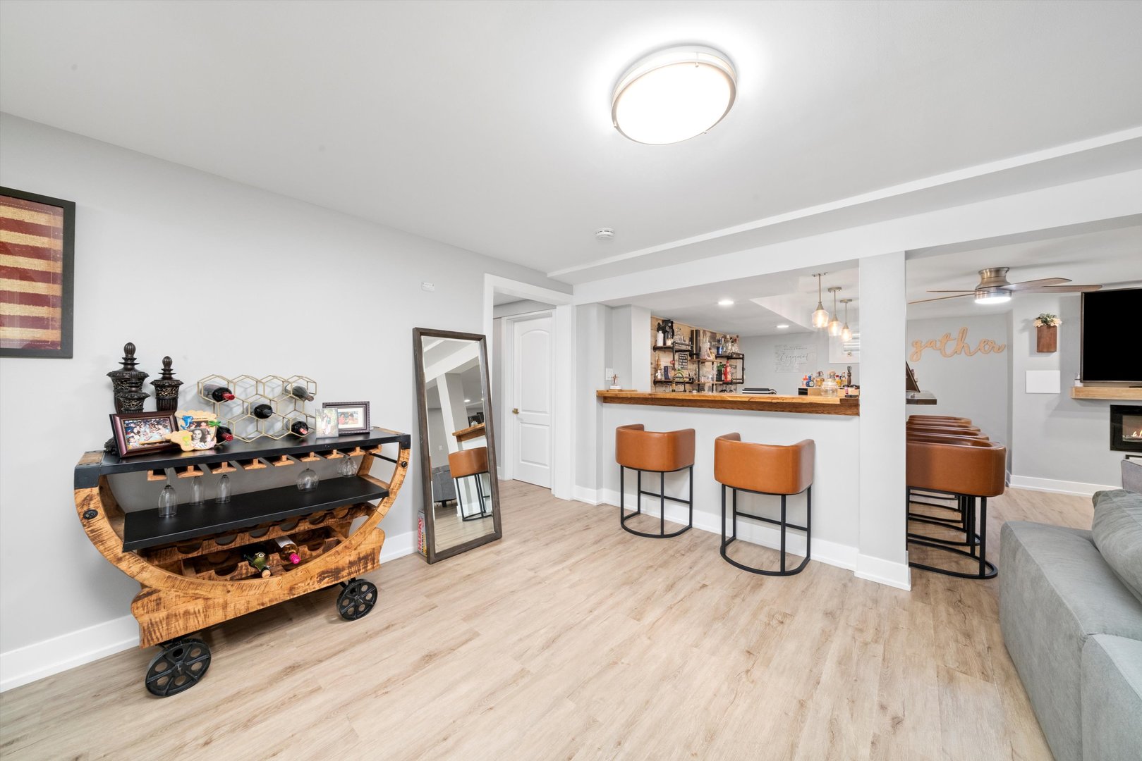 8830 Mobile Avenue #101, Oak Lawn, IL 60453