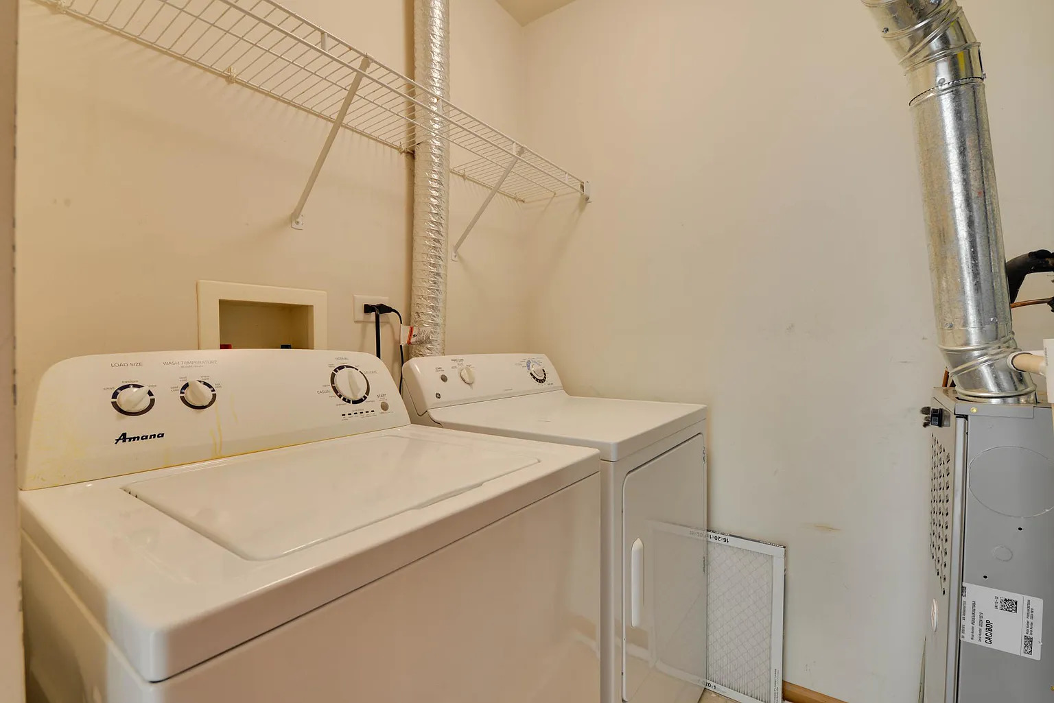 3241 Pennsbury Court, Aurora, IL 60502
