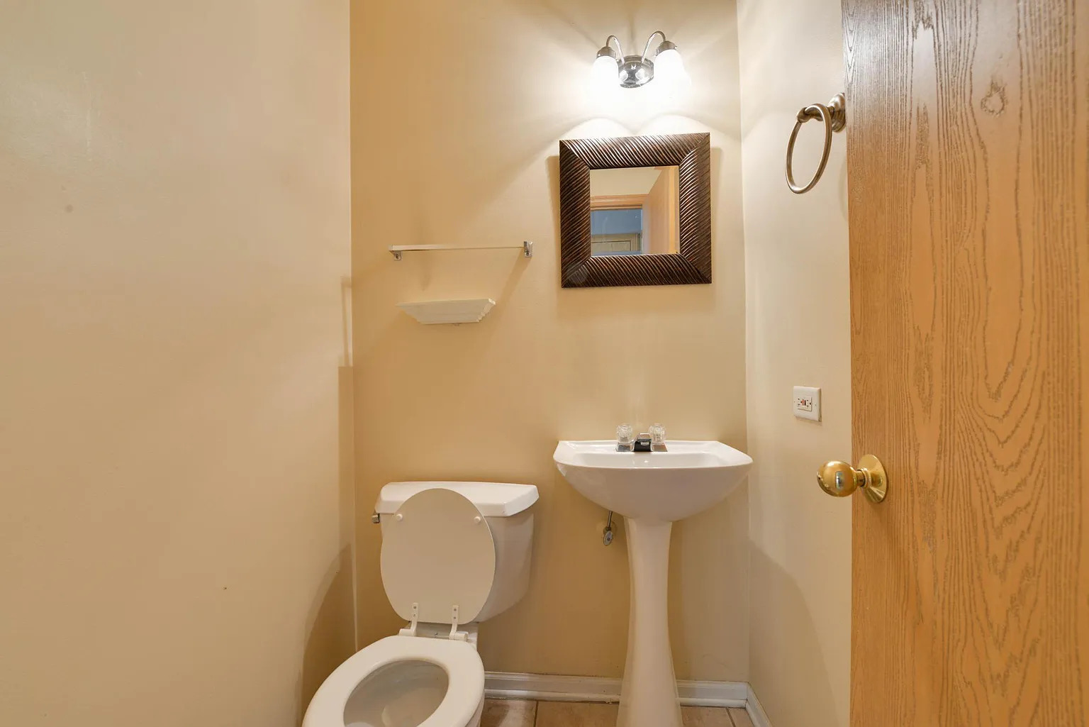 3241 Pennsbury Court, Aurora, IL 60502