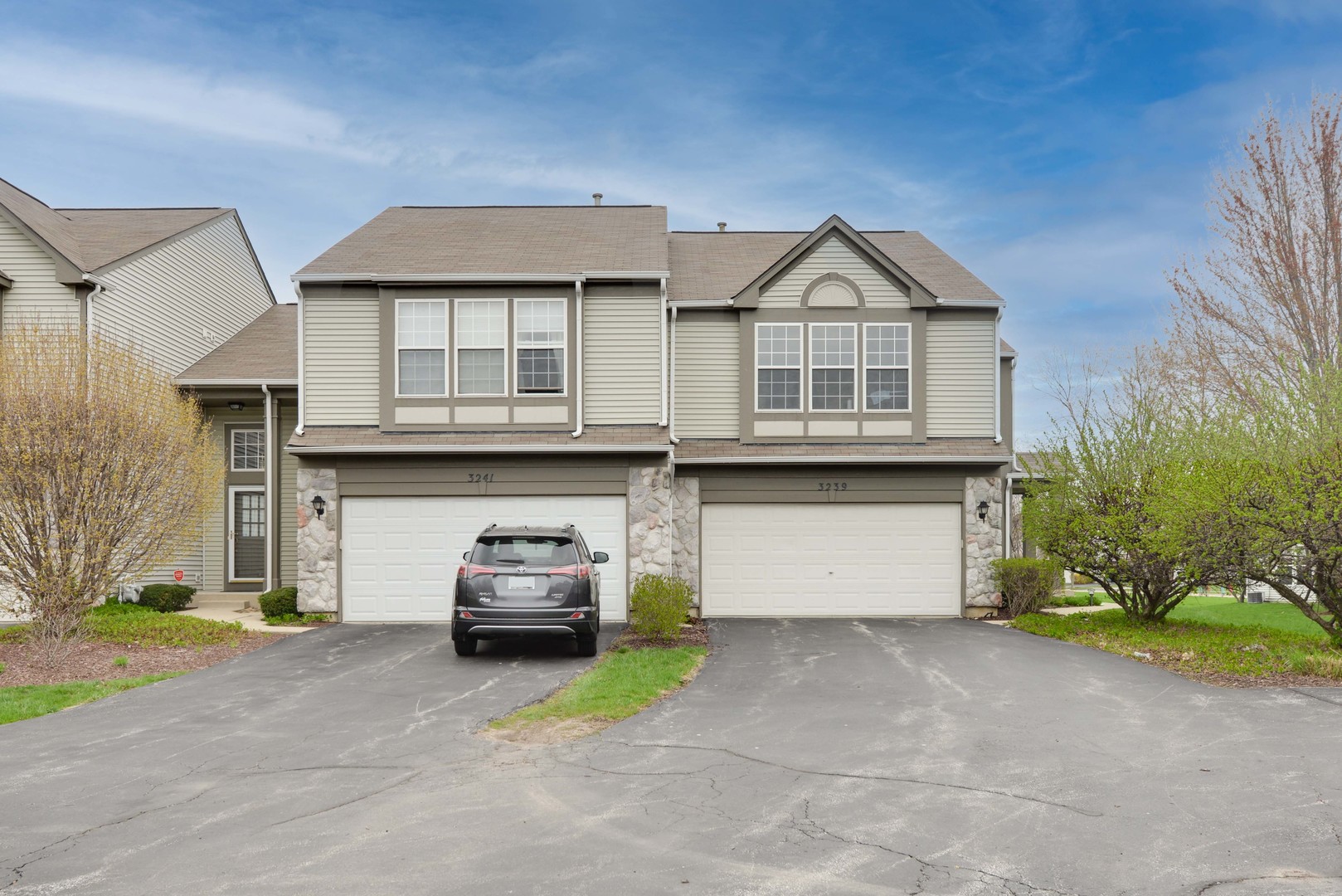 3241 Pennsbury Court, Aurora, IL 60502
