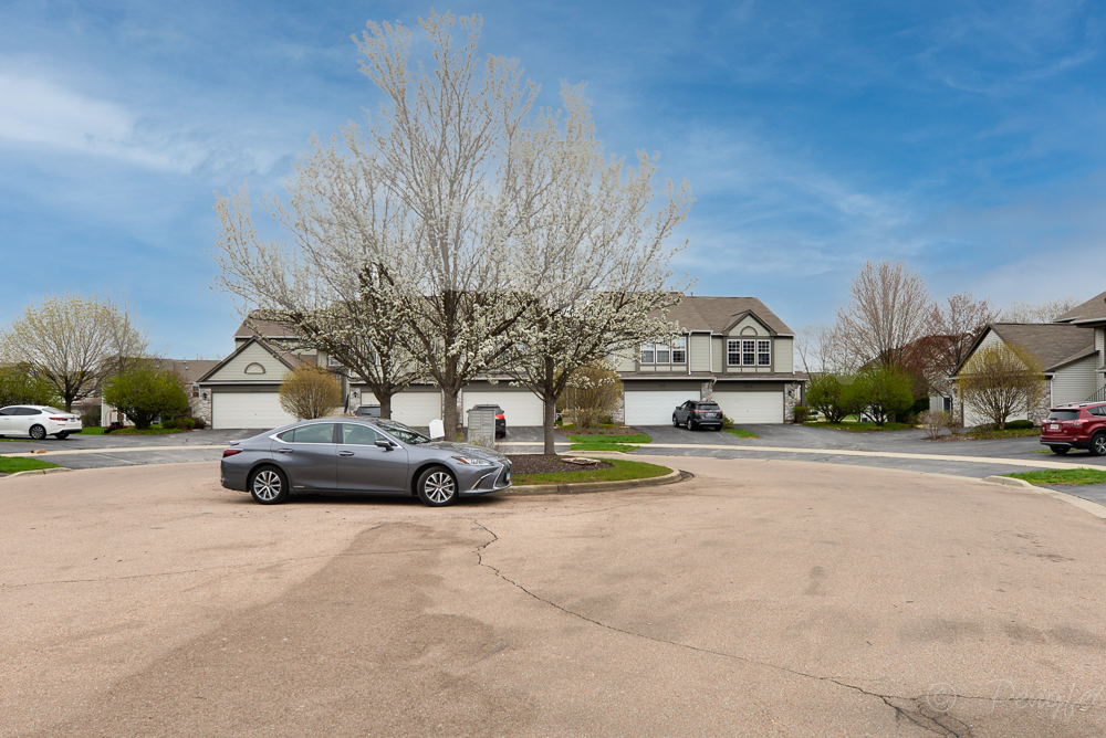 3241 Pennsbury Court, Aurora, IL 60502