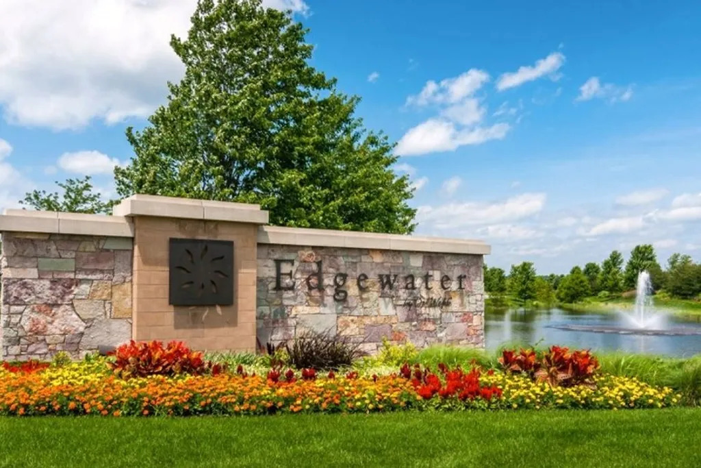 2876 Stoney Creek Drive, Elgin, IL 60124