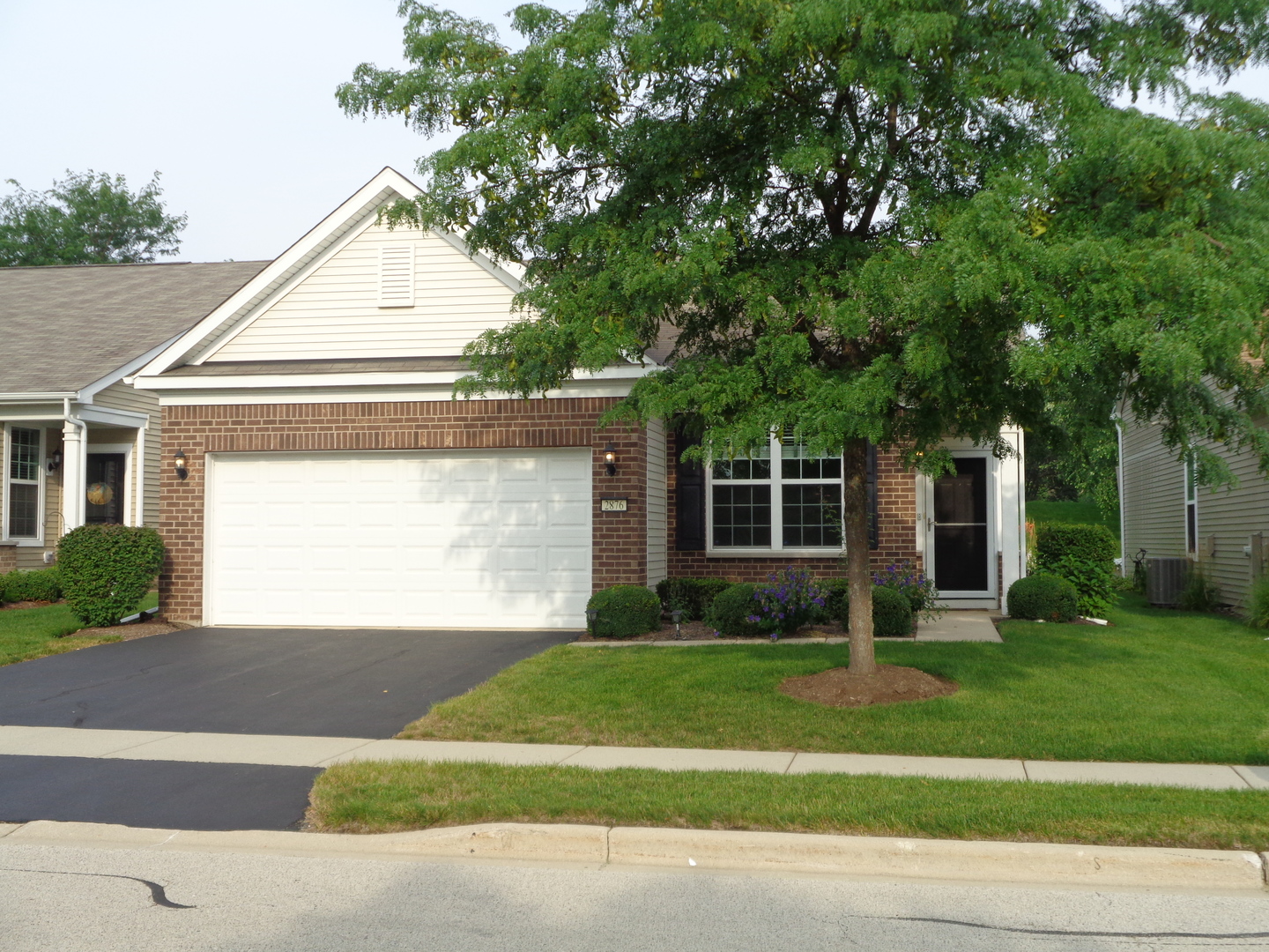 2876 Stoney Creek Drive, Elgin, IL 60124
