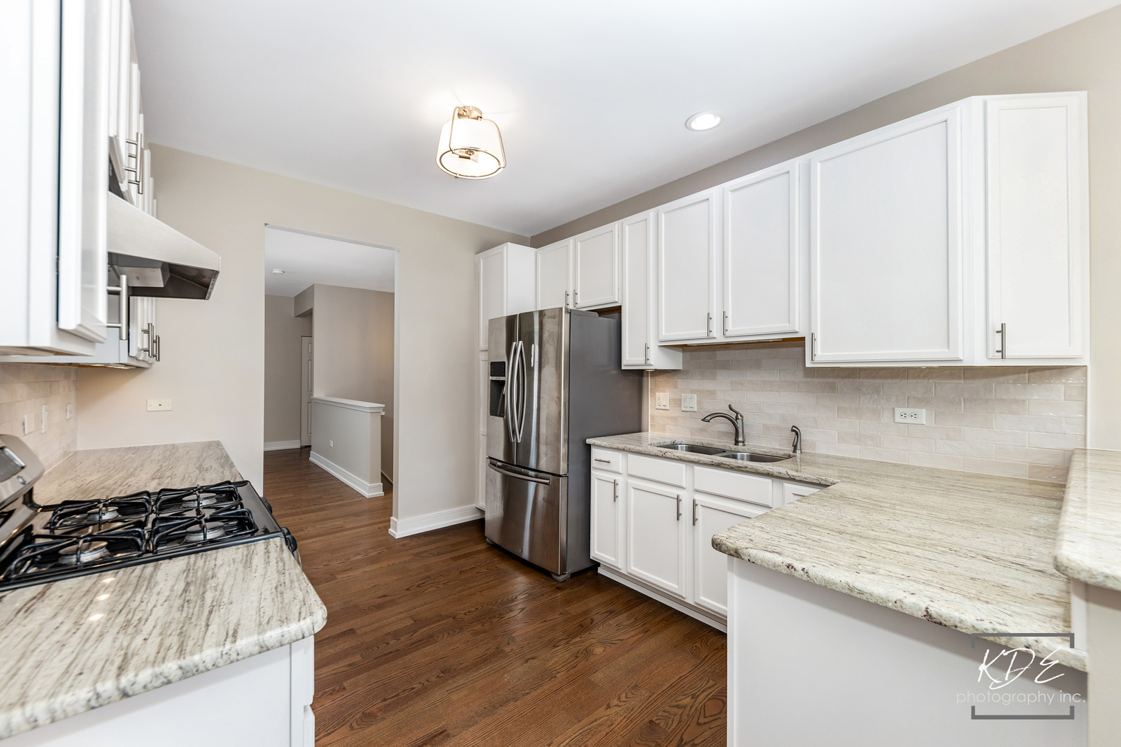 2836 Hillcrest Circle, Naperville, IL 60564