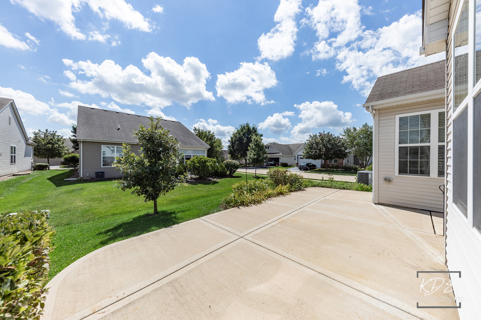 2836 Hillcrest Circle, Naperville, IL 60564