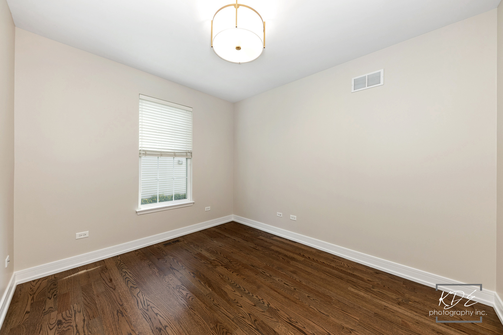 2836 Hillcrest Circle, Naperville, IL 60564