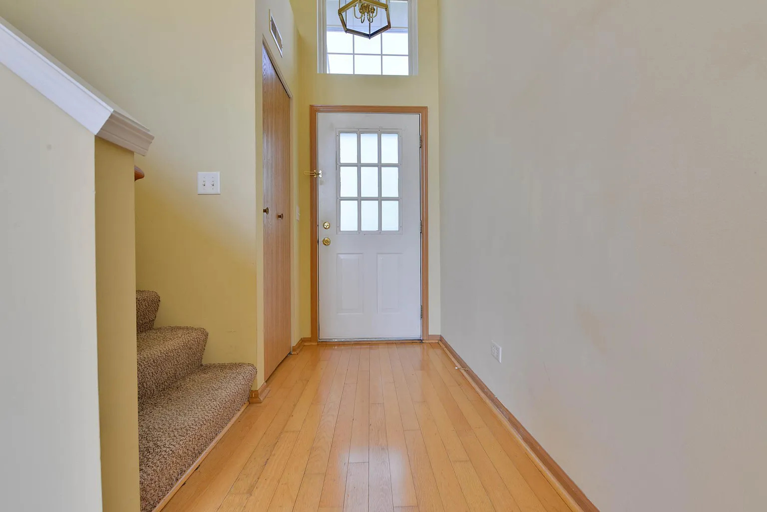 3241 Pennsbury Court, Aurora, IL 60502
