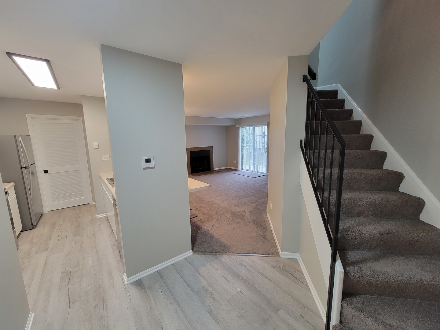 2 Kristin Circle #7, Schaumburg, IL 60195
