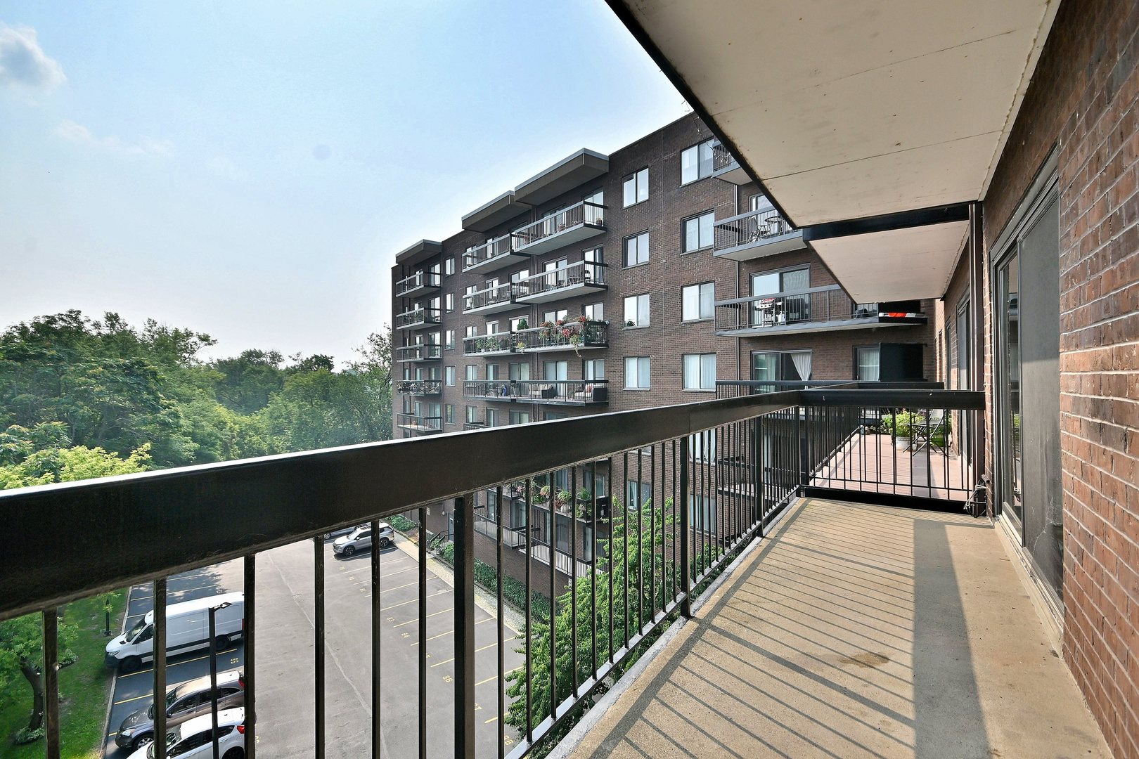711 S River Road #508, Des Plaines, IL 60016