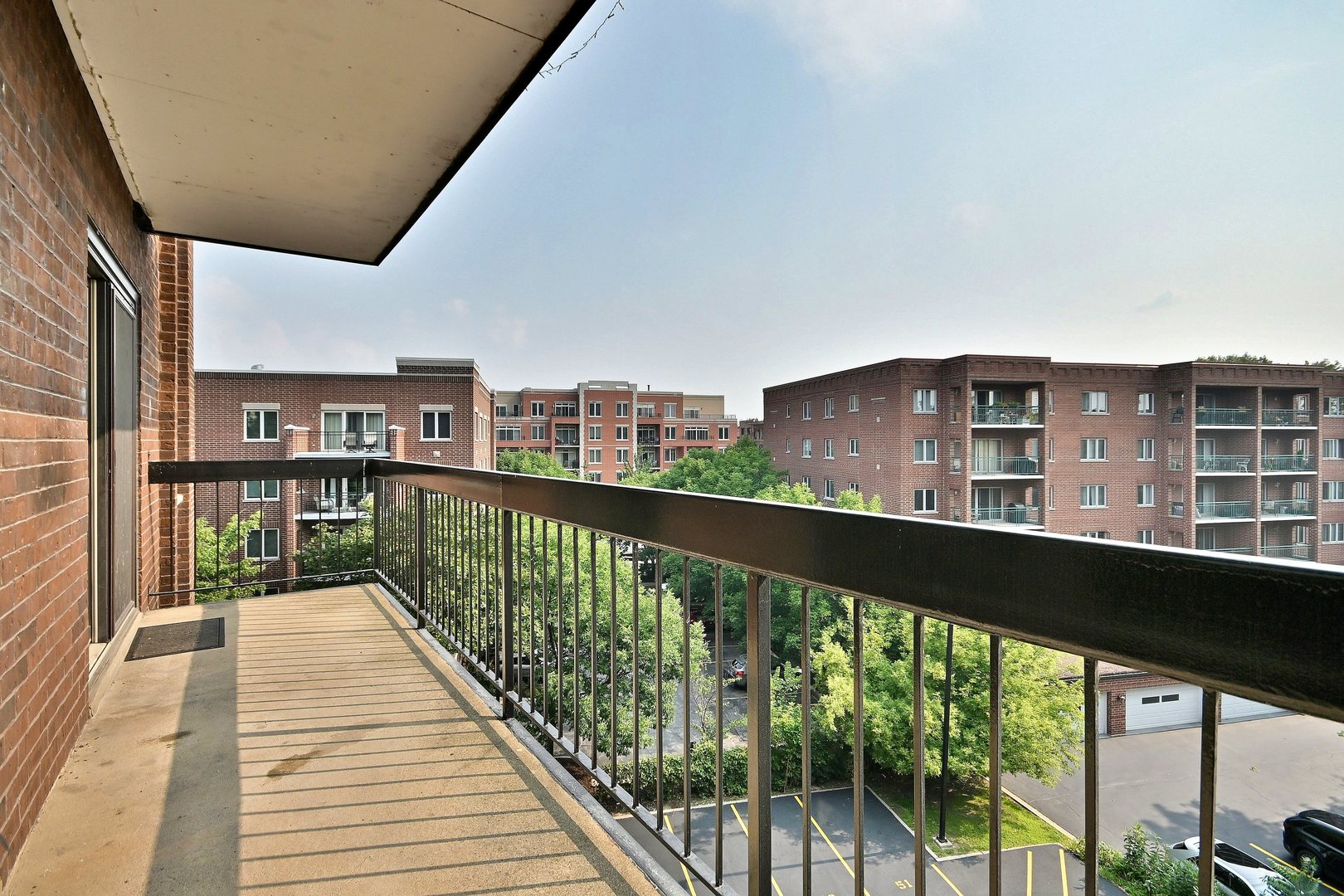 711 S River Road #508, Des Plaines, IL 60016