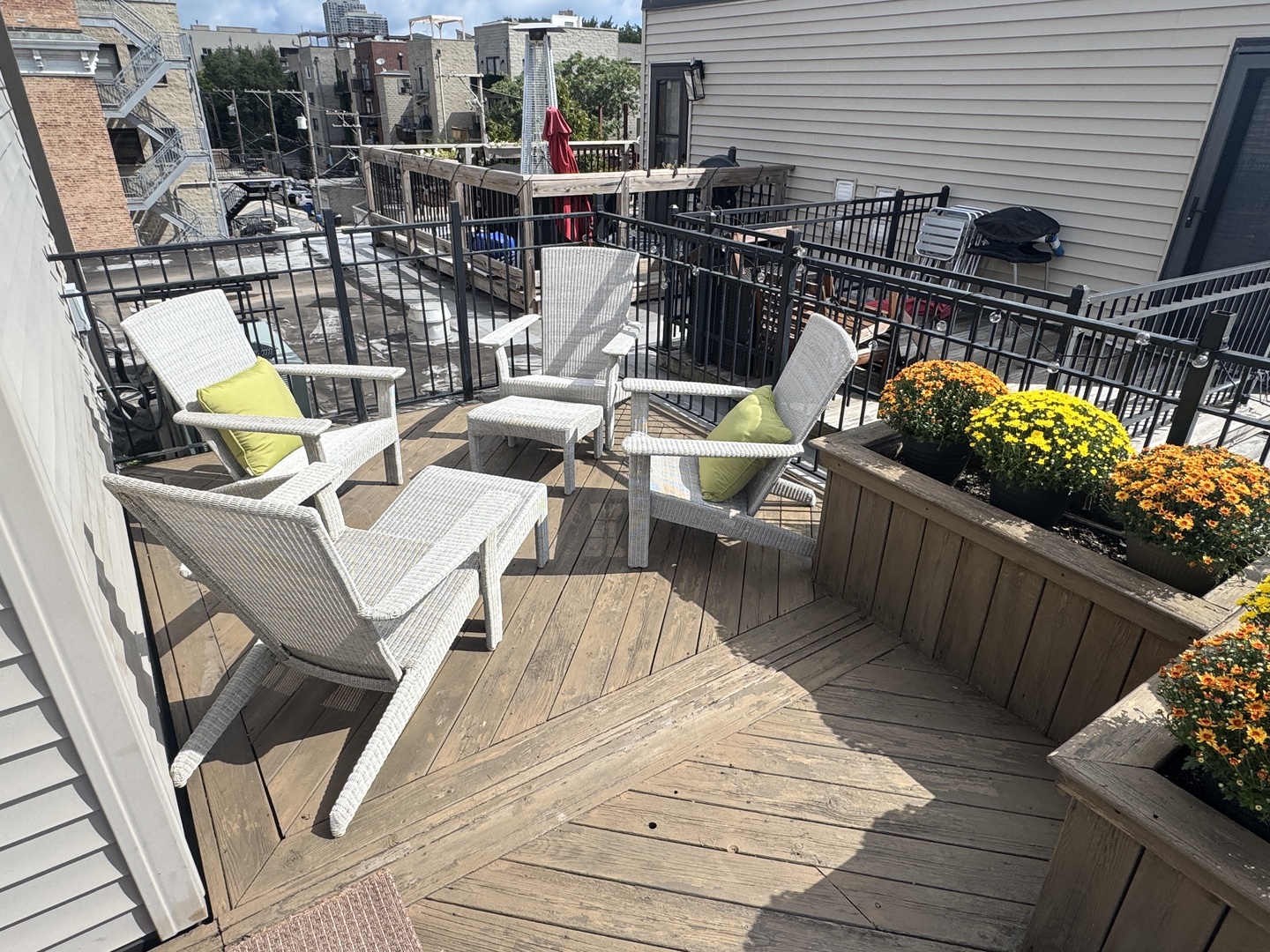 1447 N CLEVELAND Avenue #B, Chicago, IL 60610