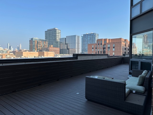 222 S Racine Avenue #408, Chicago, IL 60607