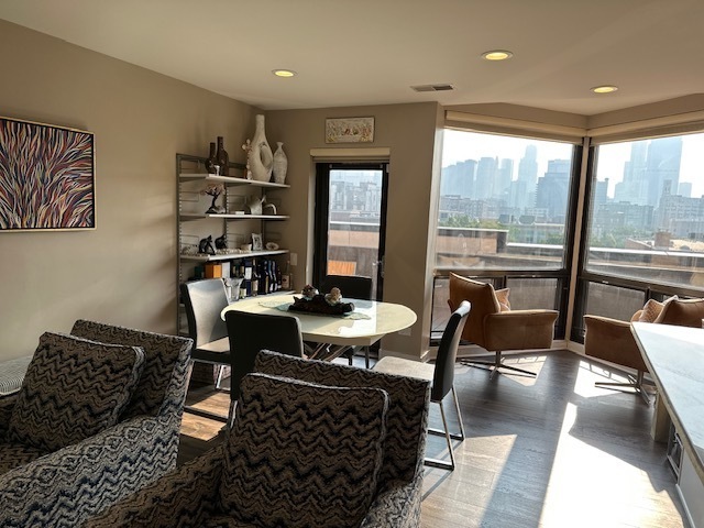 222 S Racine Avenue #408, Chicago, IL 60607
