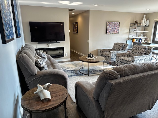 222 S Racine Avenue #408, Chicago, IL 60607