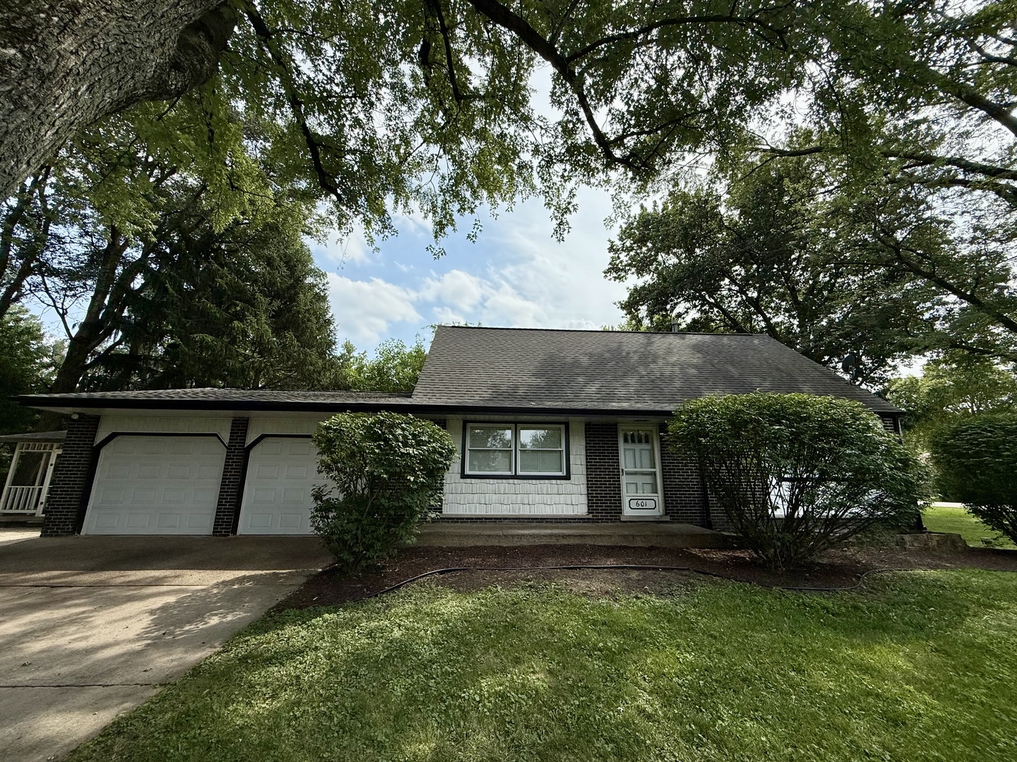 29W601 Prairie Avenue, Warrenville, IL 60555