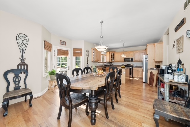 11918 S 69th Court, Palos Heights, IL 60463