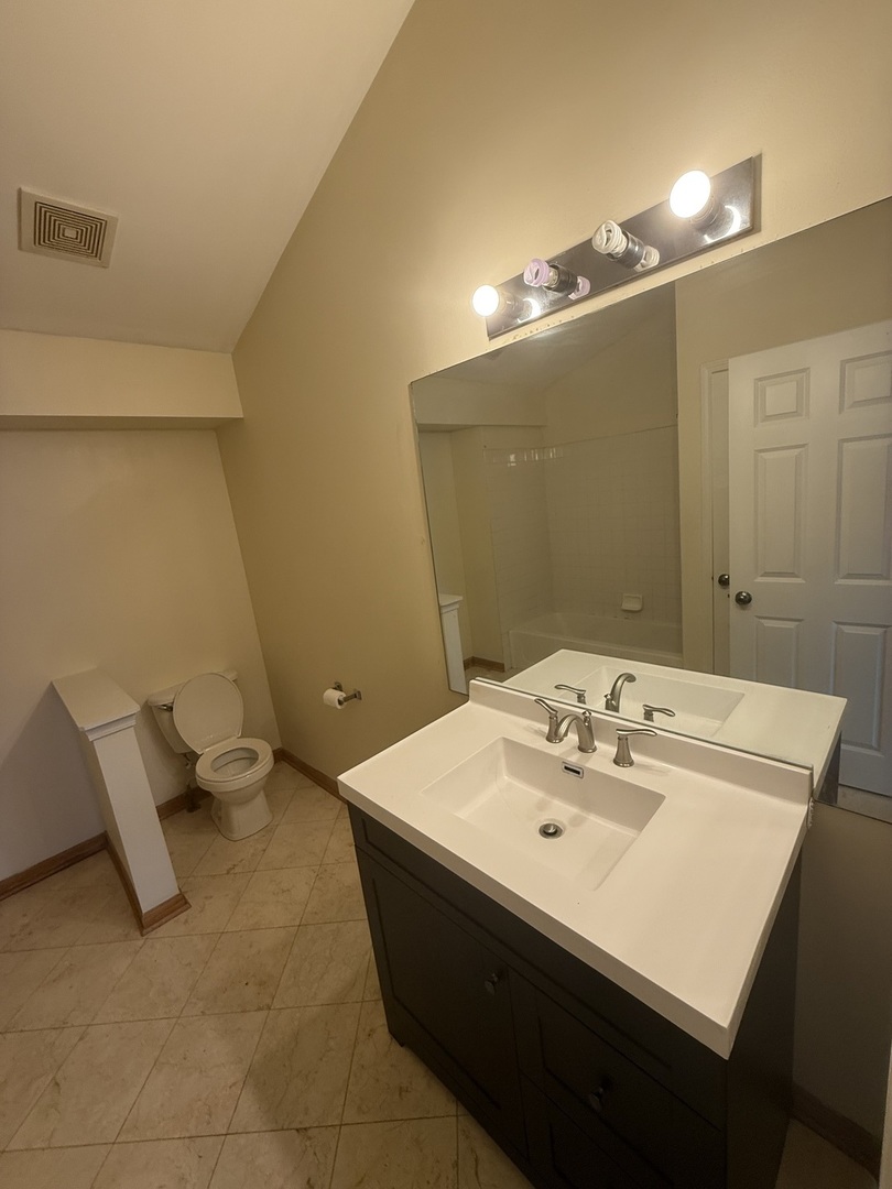 Naperville, IL 60564