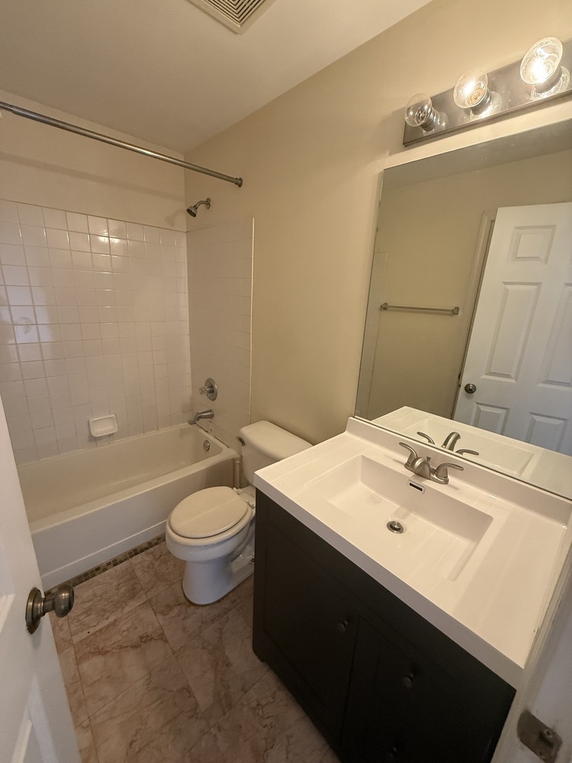 Naperville, IL 60564