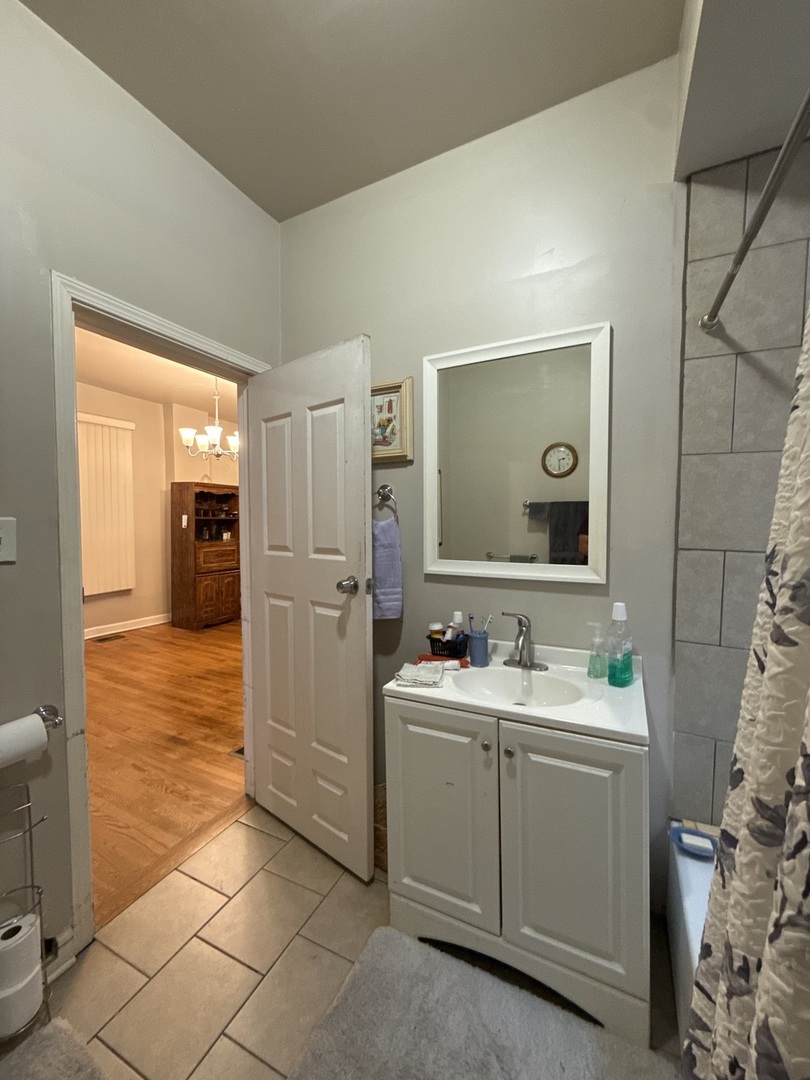 4050 W Cullerton Street, Chicago, IL 60623