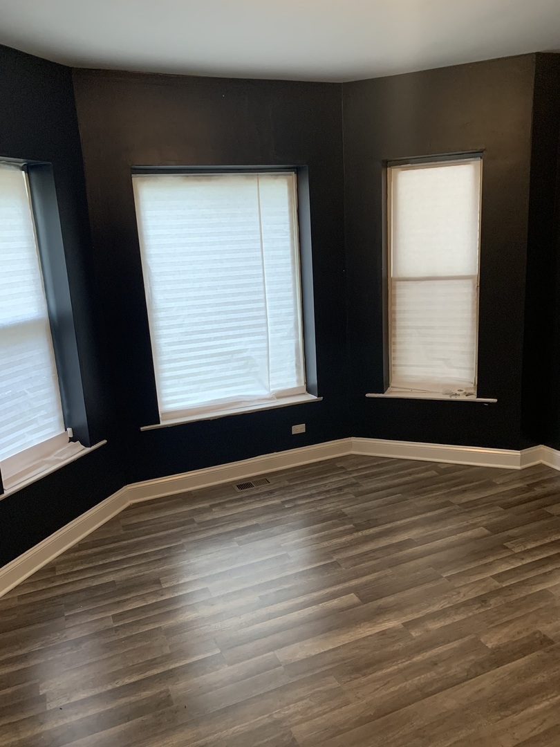 4733 W Gladys Avenue, Chicago, IL 60644