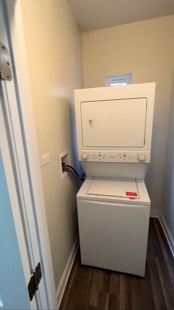 4733 W Gladys Avenue, Chicago, IL 60644