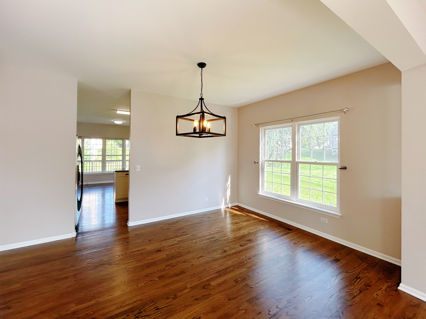 3 Barton Creek Court, Lake In The Hills, IL 60156