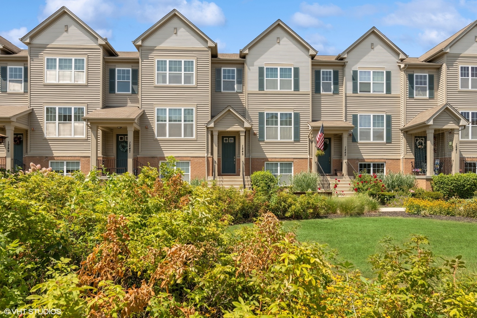 1245 Evergreen Avenue, Des Plaines, IL 60016