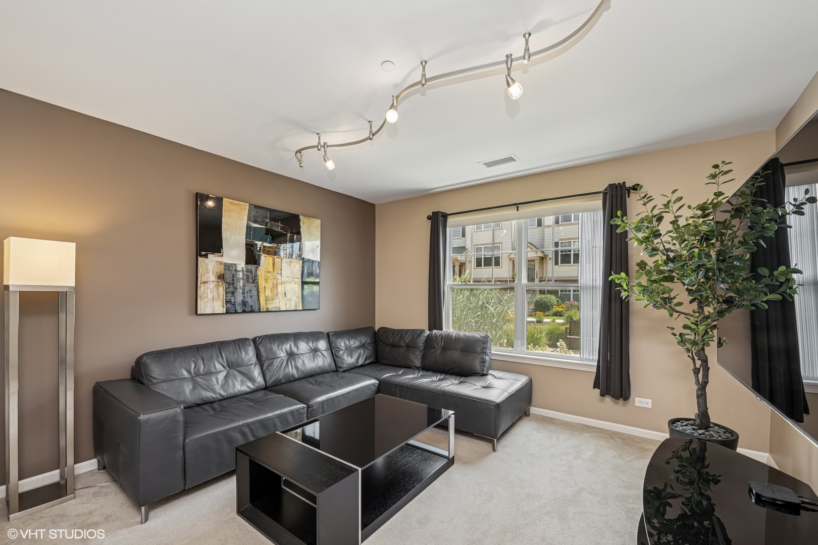 1245 Evergreen Avenue, Des Plaines, IL 60016