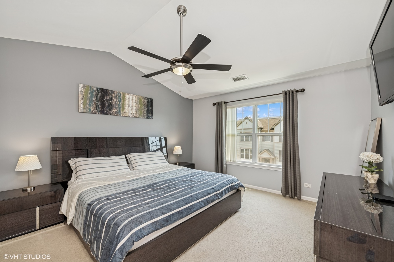 1245 Evergreen Avenue, Des Plaines, IL 60016