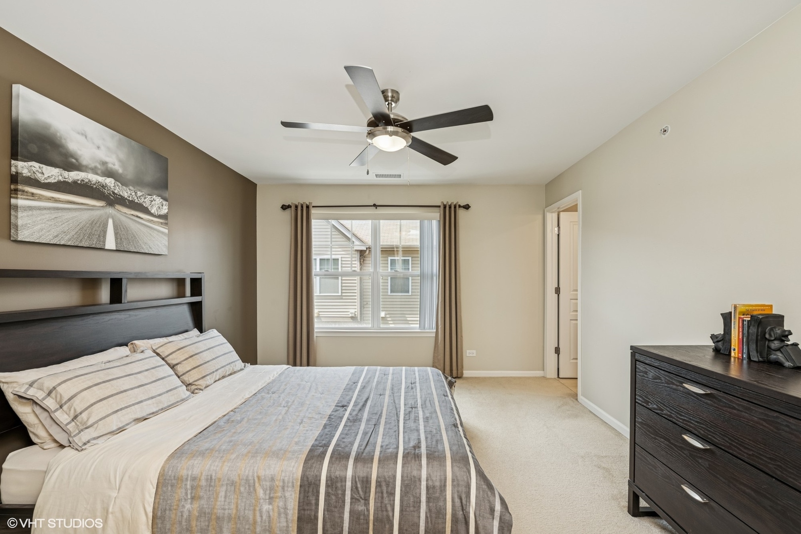 1245 Evergreen Avenue, Des Plaines, IL 60016