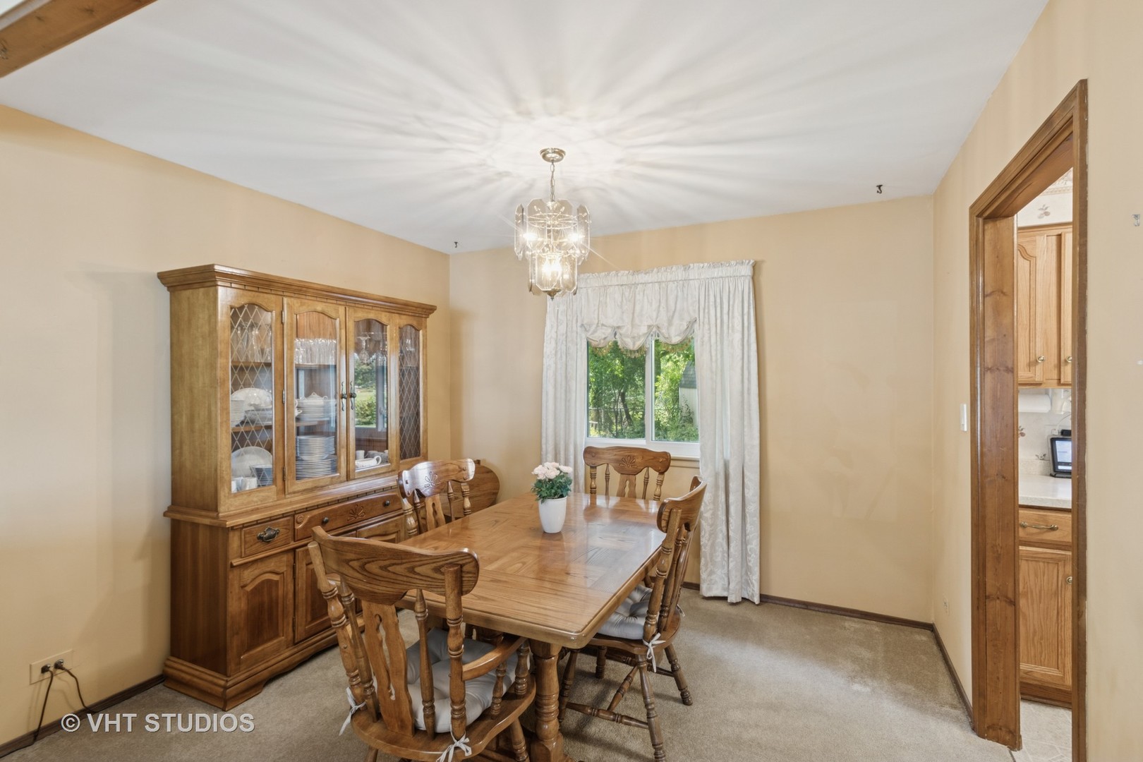 1027 Duxbury Lane, Schaumburg, IL 60193