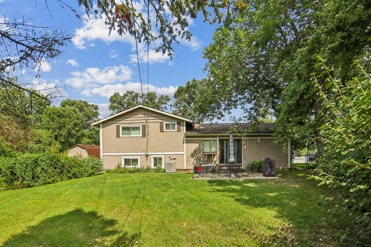5201 Hawthorne Road, Oak Forest, IL 60452