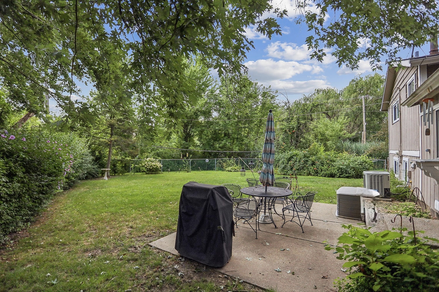 5201 Hawthorne Road, Oak Forest, IL 60452